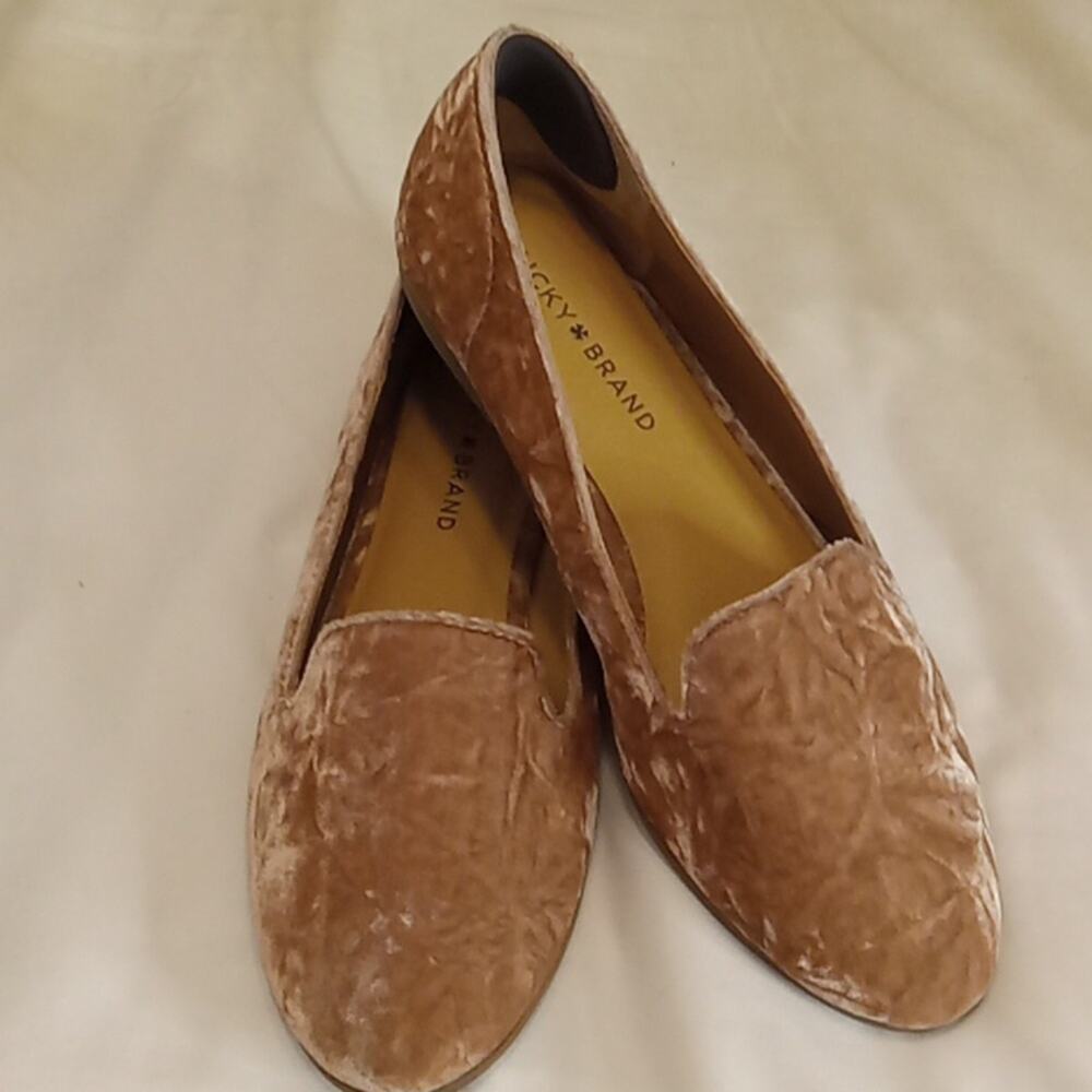 Lucky Brand Womens Carlyn Crushed Velvet Blush Pink Loafers US Size 8M. Comfy